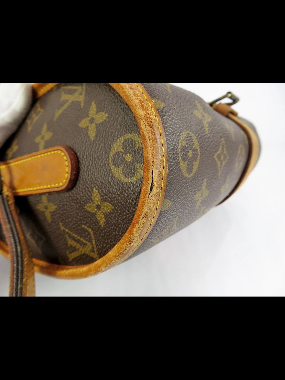 Louis Vuitton Monogram Crossbody Bag in Brown & Tan Leather Trim - Picture 11 of 16